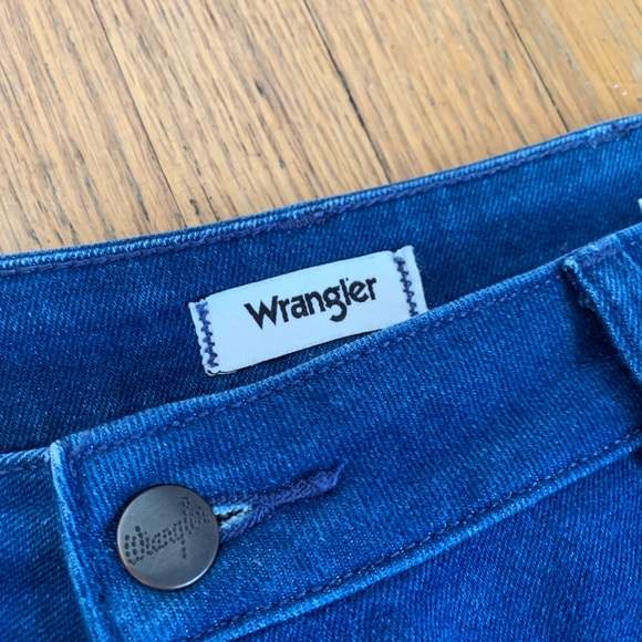 Killer VINTAGE WRANGLER BUTTON FLY BOOT CUT JEANS with SOME STRETCH 💙💙💙💙 - Picture 9 of 11